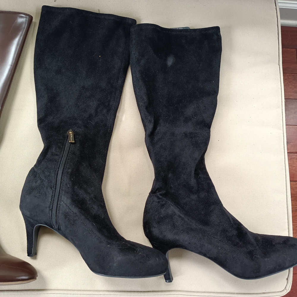 Elegant Black Knee-High Women's Boots